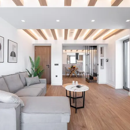 Apartment Almy Luxury