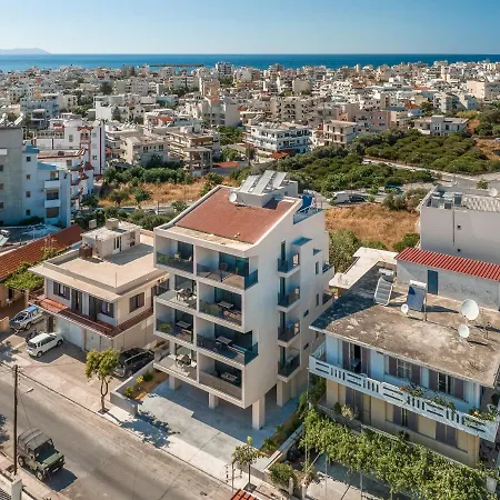 Апартаменти Almy Luxury