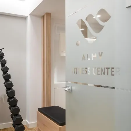 Апартаменти Almy Luxury